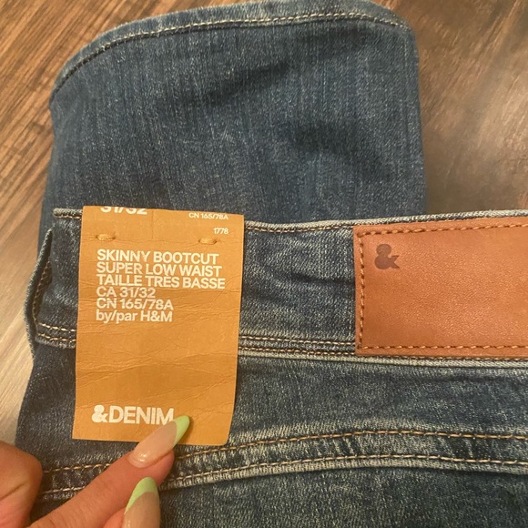 H&M Denim Skinny BootCut Jeans - Picture 3 of 3